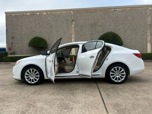 Used 2013 Buick LaCrosse Leather image 10