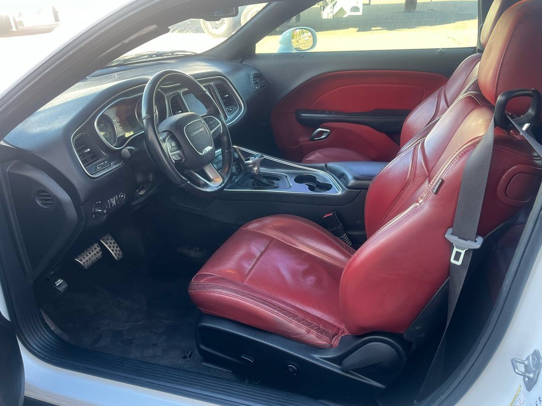 Used 2018 Dodge Challenger R/T Plus RWD image 9