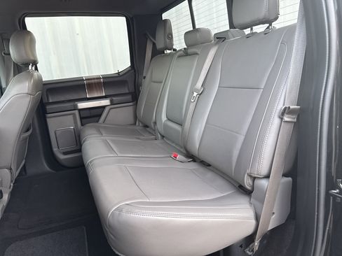 Used 2017 Ford F150 Lariat image 34