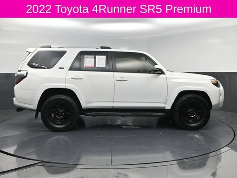 Used 2022 Toyota 4Runner SR5 Premium w/ Moonroof Package RWD image 4