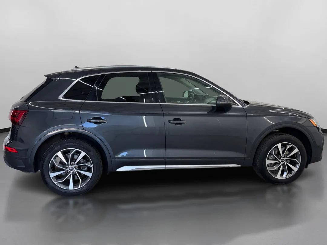 Used 2021 Audi Q5 2.0T Premium Plus w/ Premium Plus Package AWD/4WD image 11
