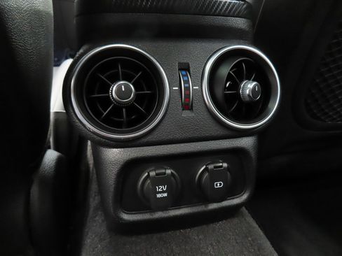 Used 2023 Kia Stinger GT-Line w/ Sun & Sound Package image 11