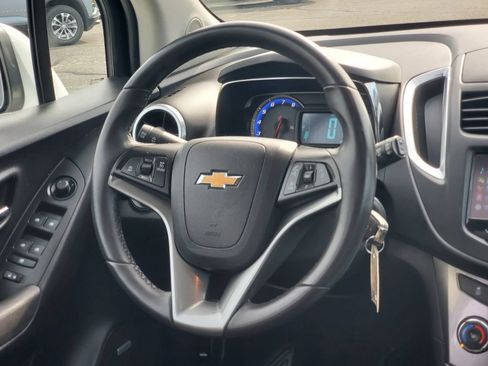 Used 2015 Chevrolet Trax LTZ AWD/4WD image 26