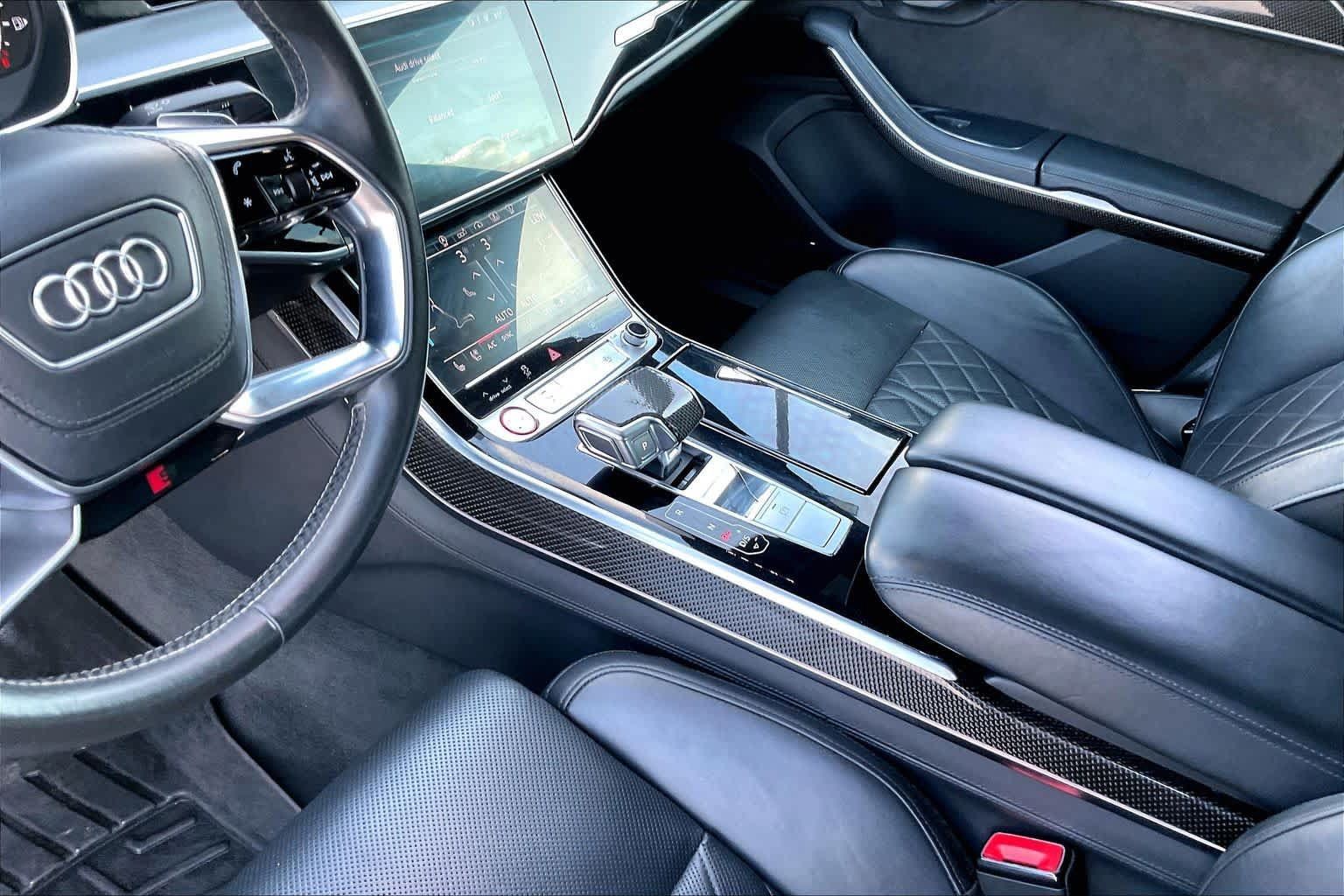 Used 2020 Audi S8 L w/ S8 Executive Package AWD/4WD image 17