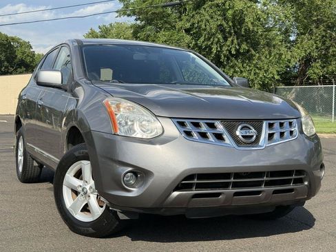Used 2013 Nissan Rogue S w/ Special Edition Pkg AWD/4WD image 2
