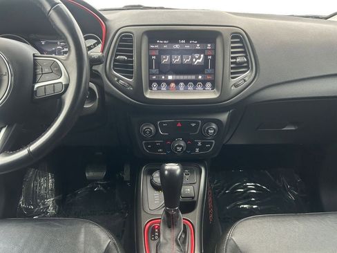 Used 2020 Jeep Compass Trailhawk image 12