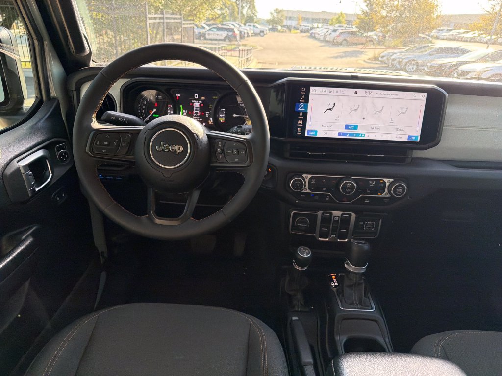 Used 2024 Jeep Wrangler Unlimited w/ Convenience Group AWD/4WD image 28