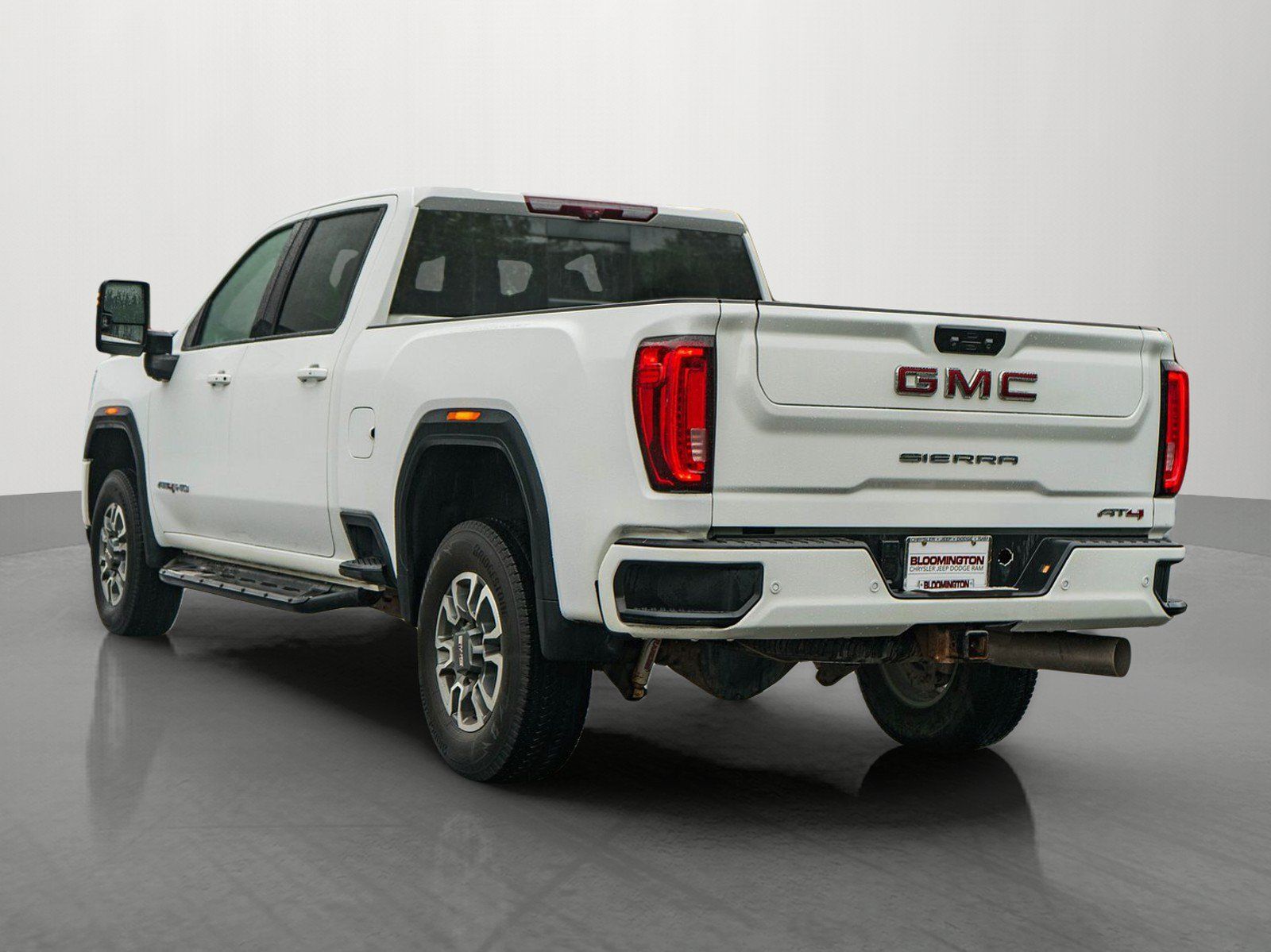 Used 2023 GMC Sierra 2500 AT4 w/ AT4 Preferred Package AWD/4WD image 5