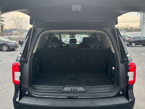 Used 2022 Ford Expedition XLT image 31