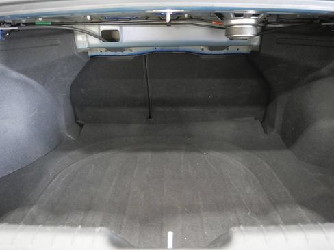 Used 2025 Hyundai Elantra Limited FWD image 25
