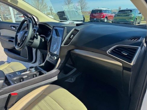 Certified 2024 Ford Edge SEL w/ Convenience Package AWD/4WD image 35
