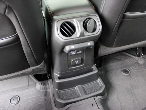 Used 2023 Jeep Wrangler Unlimited Sahara AWD/4WD image 45