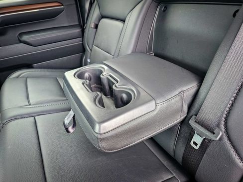 Used 2024 GMC Sierra 1500 Denali w/ Technology Package AWD/4WD image 42