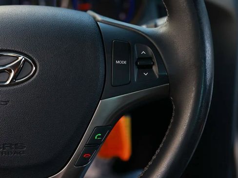 Used 2013 Hyundai Genesis 3.8 image 27