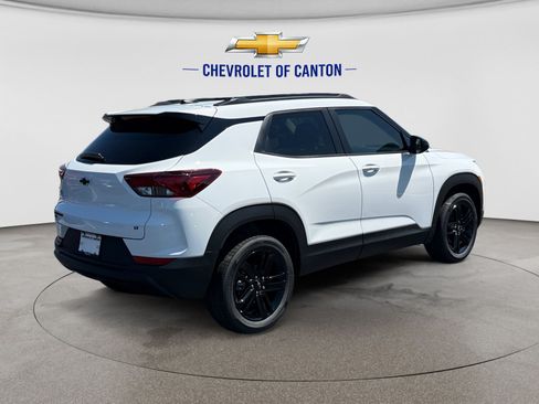 New 2026 Chevrolet TrailBlazer LT w/ Midnight Edition AWD/4WD image 5