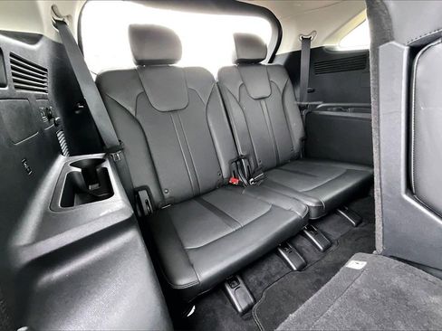 Certified 2022 Kia Sorento S w/ Panoramic Sunroof Package image 30