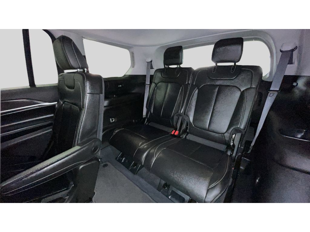 Used 2023 Jeep Grand Cherokee L Limited AWD/4WD image 16