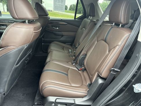 Used 2023 Honda Pilot Elite image 7