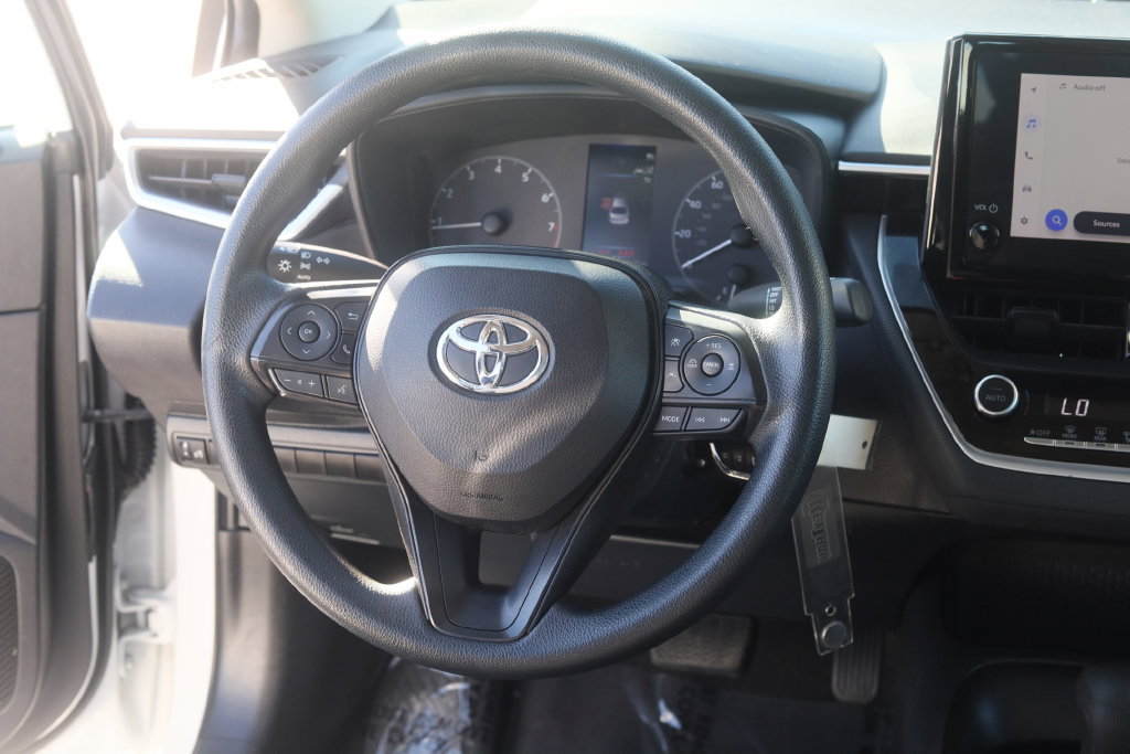 Used 2024 Toyota Corolla LE FWD image 7
