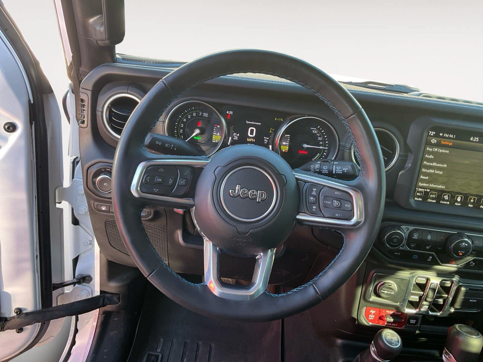 Used 2022 Jeep Wrangler Unlimited Rubicon 4xe AWD/4WD image 12