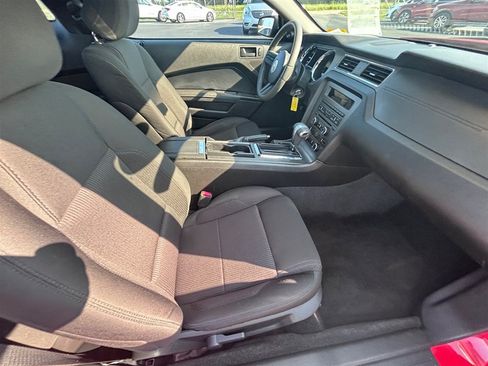 Used 2012 Ford Mustang Coupe RWD image 21