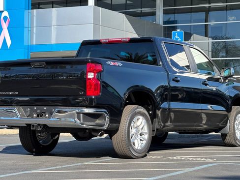 New 2026 Chevrolet Silverado 1500 LT image 3