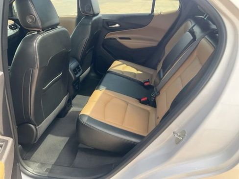 Used 2024 Chevrolet Equinox Premier FWD image 28