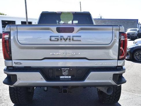 Used 2024 GMC Sierra 2500 Denali Ultimate image 4