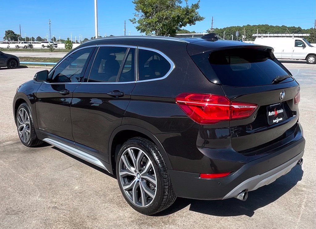 Used 2017 BMW X1 xDrive28i AWD/4WD image 4