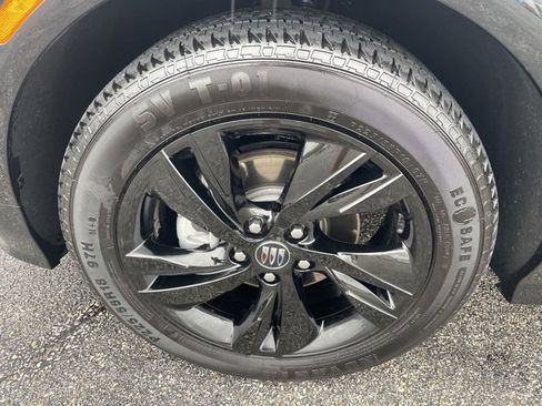 Used 2024 Buick Encore GX Sport Touring image 32