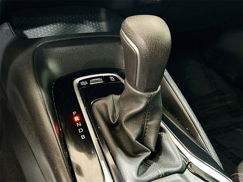 Used 2024 Toyota Corolla SE image 14