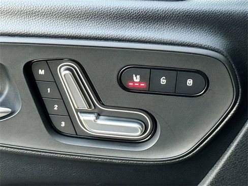 Used 2025 Mercedes-Benz Sprinter 2500 image 20