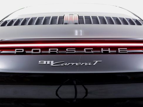 Certified 2024 Porsche 911 Carrera image 16