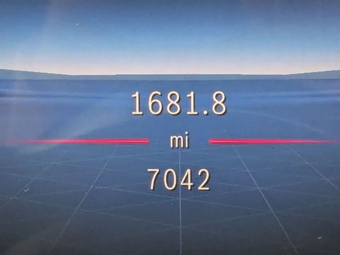 Used 2025 Mercedes-Benz C 300 Sedan image 11