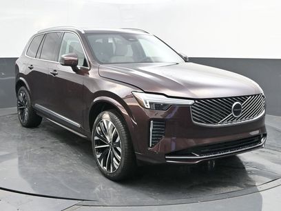New 2025 Volvo XC90 T8 Core w/ Climate Package