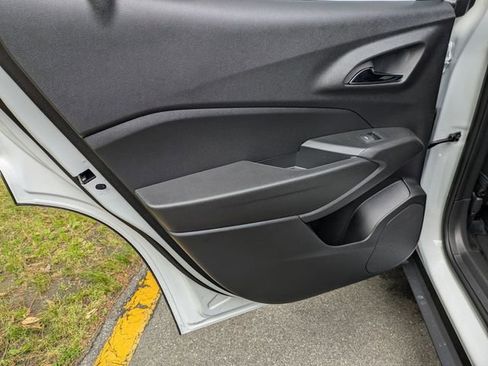 New 2026 Chevrolet Trax LT FWD image 22