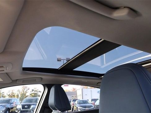 Certified 2024 Nissan Ariya AWD image 9