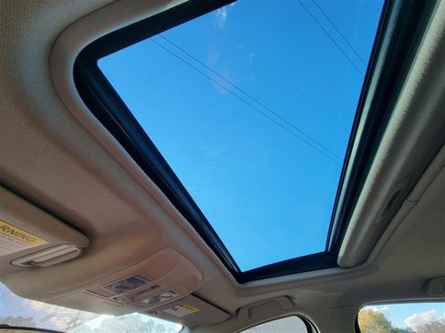 Used 2014 MAZDA MAZDA3 i Touring w/ Technology Package image 40