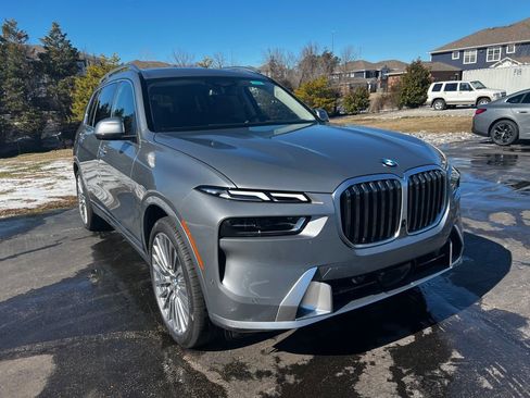New 2026 BMW X7 xDrive40i image 3