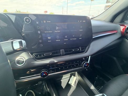 Used 2025 Chevrolet Equinox RS w/ Safety and Technology Package AWD/4WD image 16