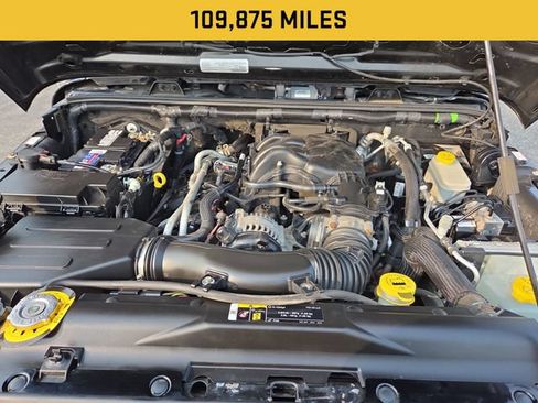 Used 2017 Jeep Wrangler Sport AWD/4WD image 4
