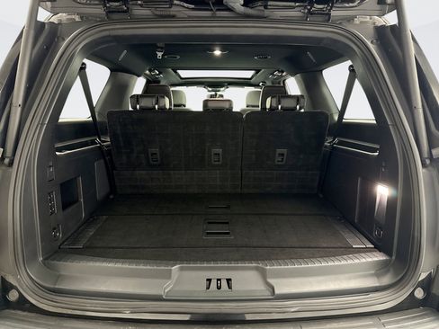 Used 2022 Ford Expedition Max Limited image 21