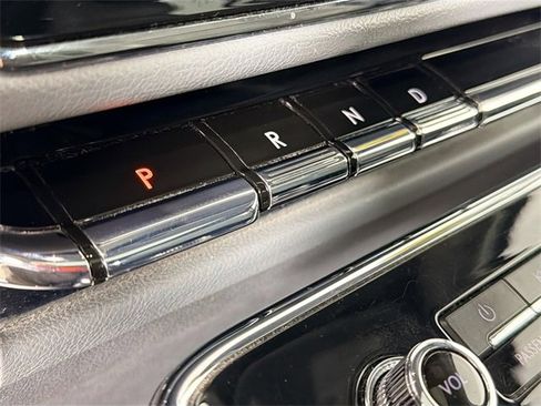 Used 2018 Lincoln Navigator Reserve w/ Technology Package image 17