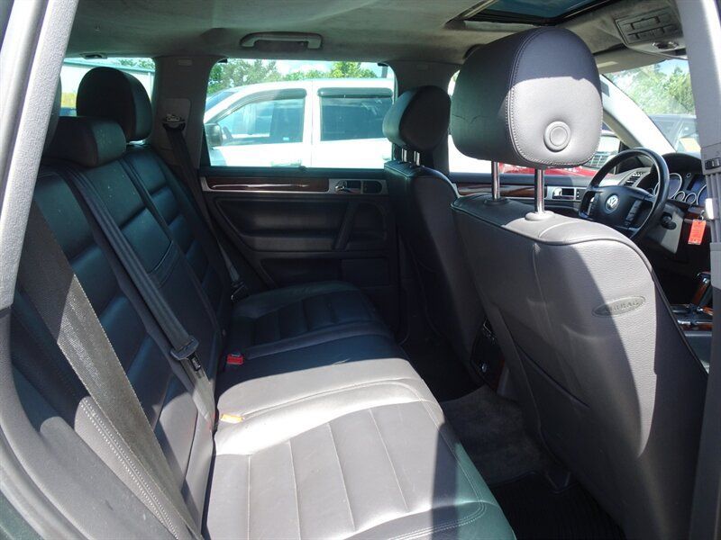 Used 2004 Volkswagen Touareg V6 AWD/4WD image 11