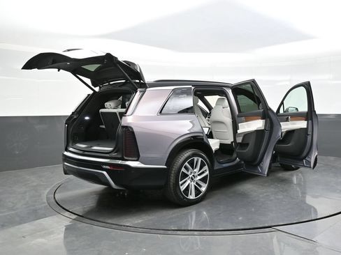 Used 2026 Cadillac Vistiq Luxury AWD/4WD image 62