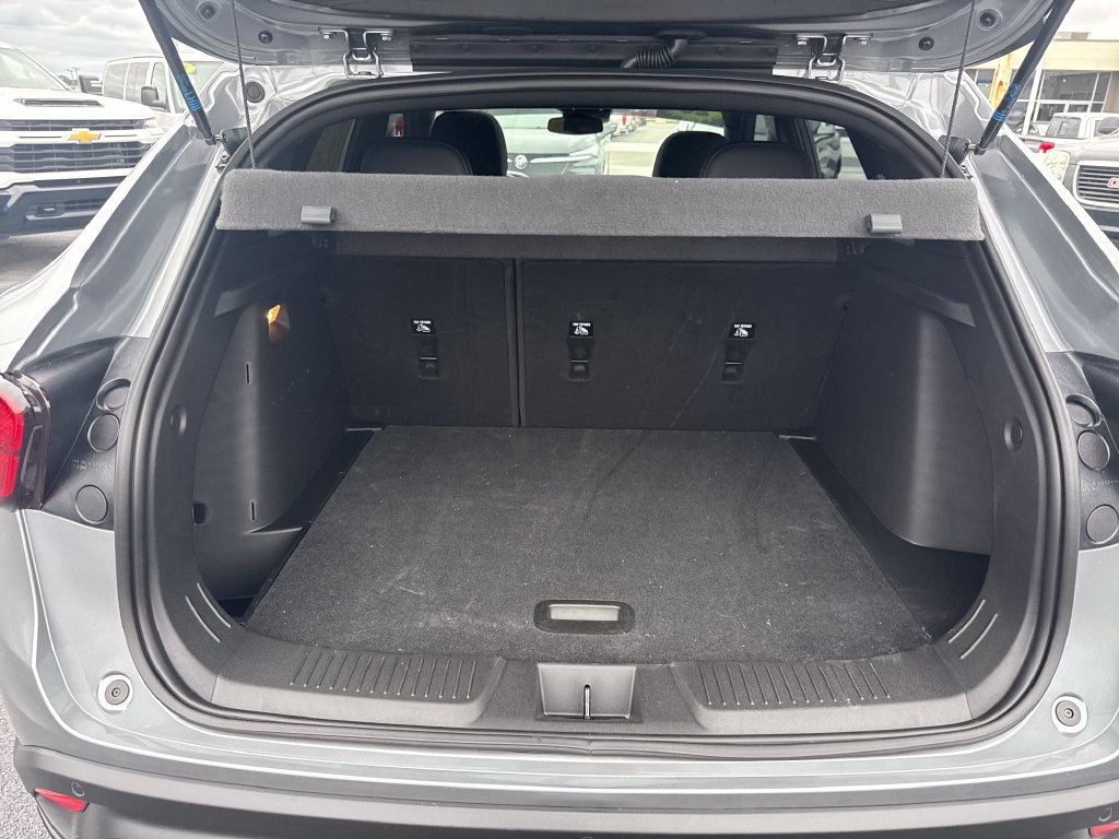 Used 2026 Chevrolet Trax RS w/ Sunroof Package FWD image 27