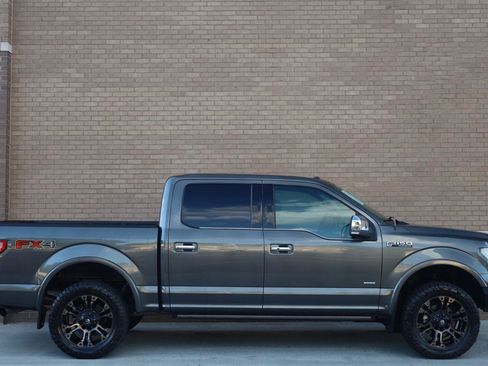 Used 2015 Ford F150 Platinum w/ Equipment Group 701A Luxury AWD/4WD image 3