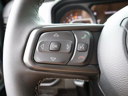 New 2025 Jeep Gladiator Sport image 25