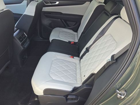 New 2026 Volkswagen Atlas Cross Sport SEL Premium R-Line image 11