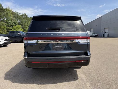 Used 2024 Lincoln Navigator L Reserve AWD/4WD image 5